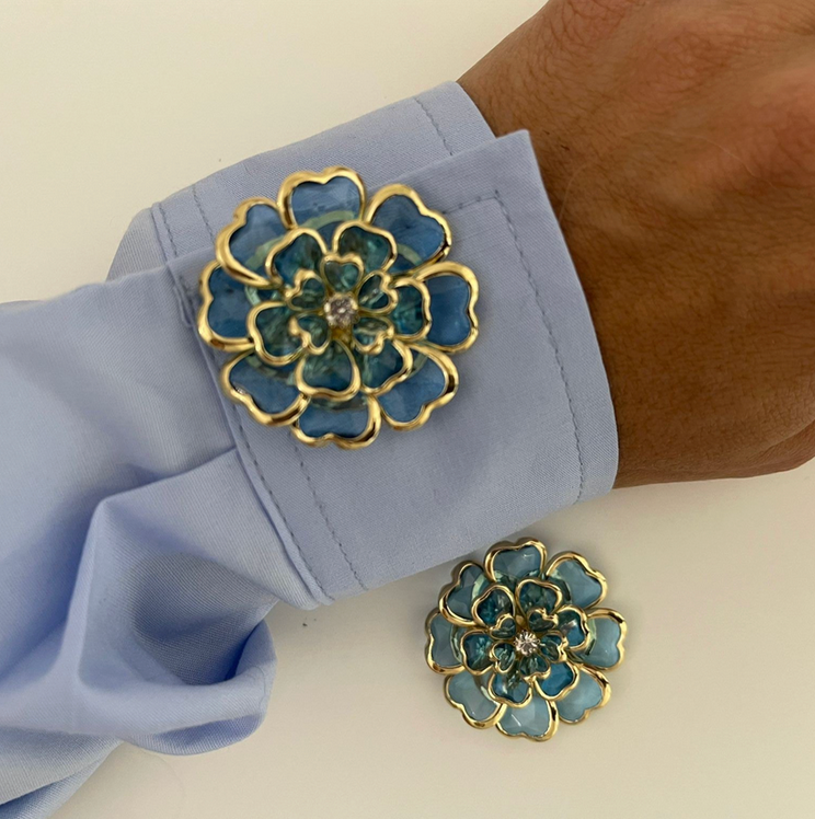 FLOWER BUTTON COVERS BLUE